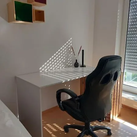 Apartment Rooftop - In Gemeinschaftsunterkunft Mit Ausblick Uber
